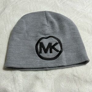🖤 Michael Kors GRAY Warm Circle Monogram Winter Beanie Hat (Excellent Condition)